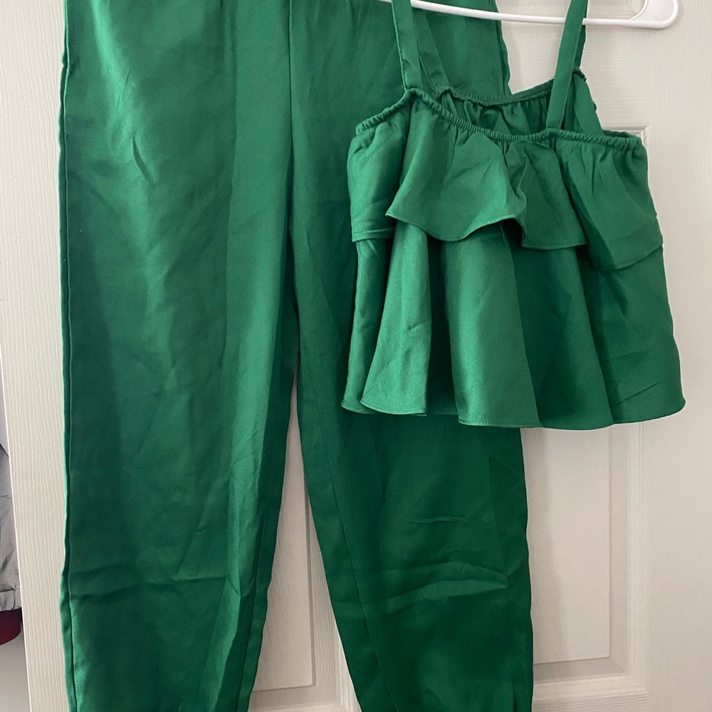 Girls pant set size Small